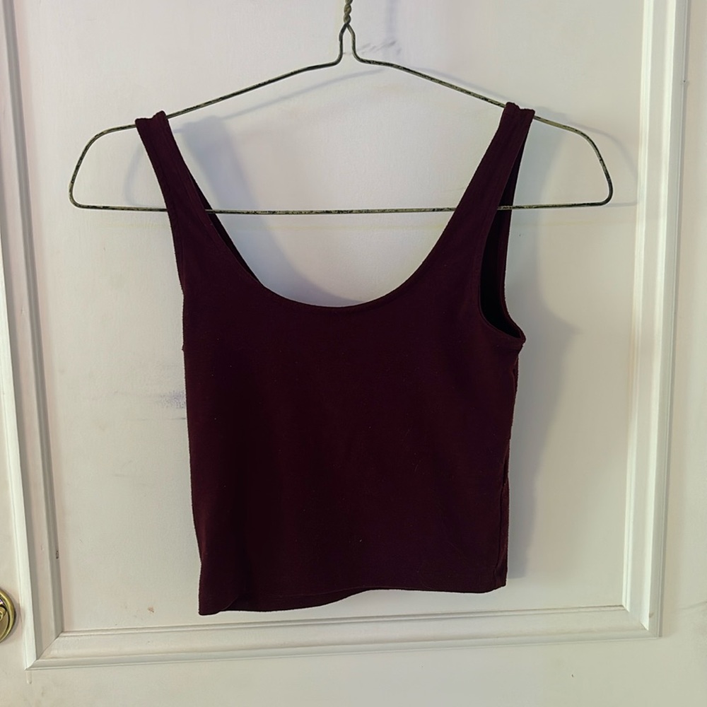 Women’s crop top tank